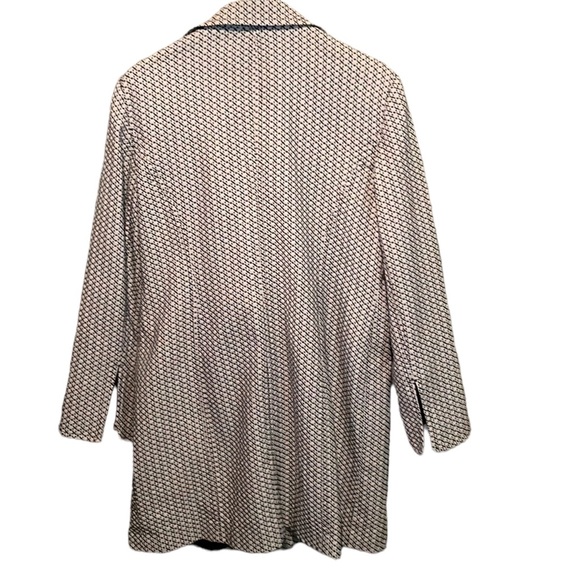 Apt. 9 EUC long coat with pockets and hidden buttons size 10 - Picture 10 of 12